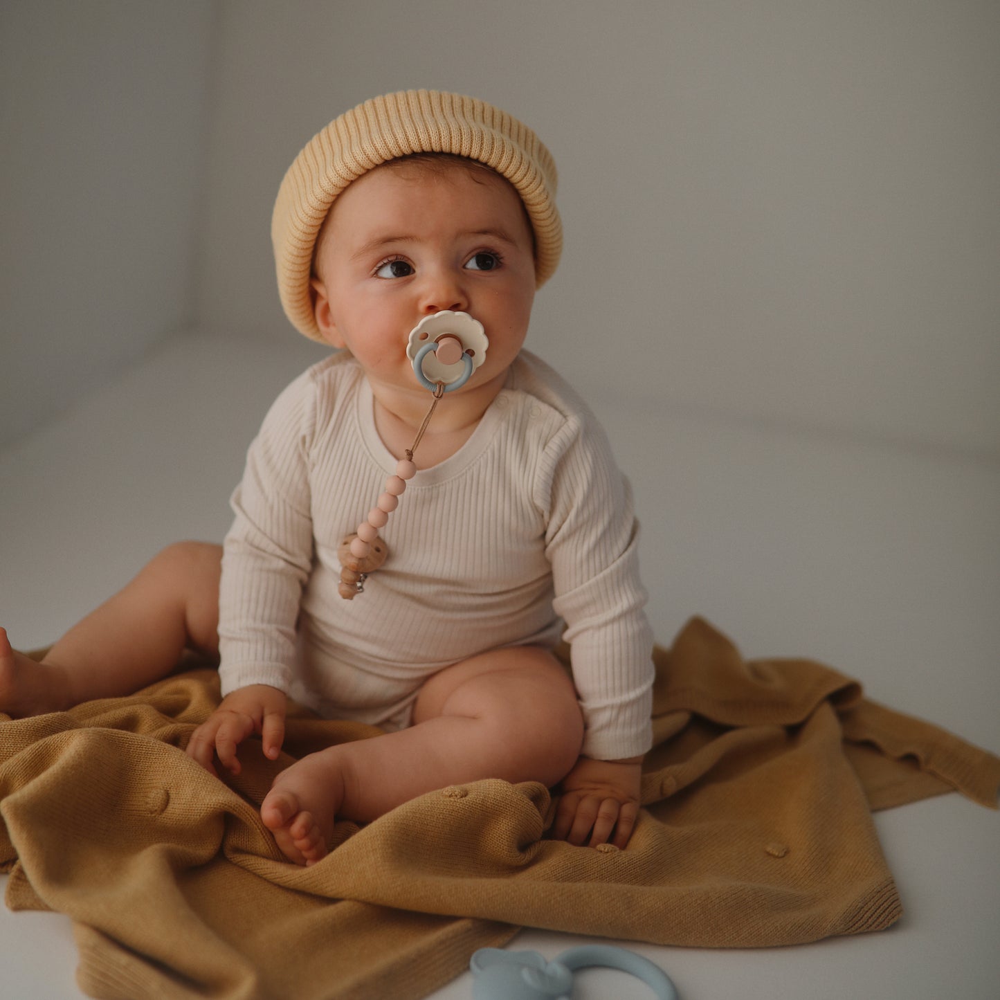 Frigg Pacifier ~ Cotton Candy / Sandstone