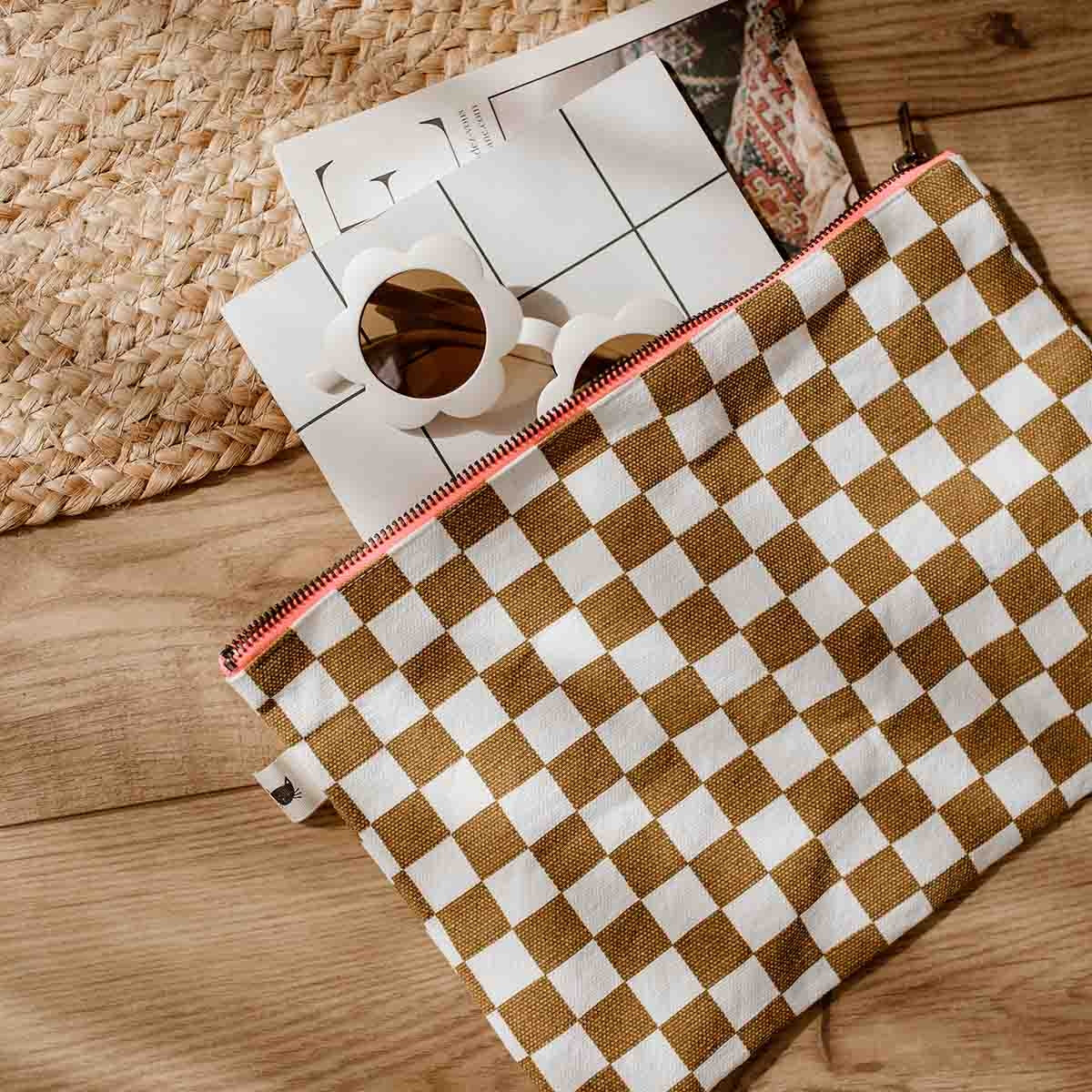 Lili Clutch ~ Toffee Checks