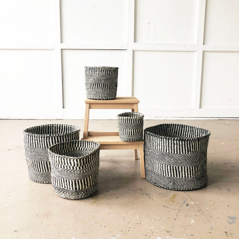 Plant Basket ~ Dots + Dash